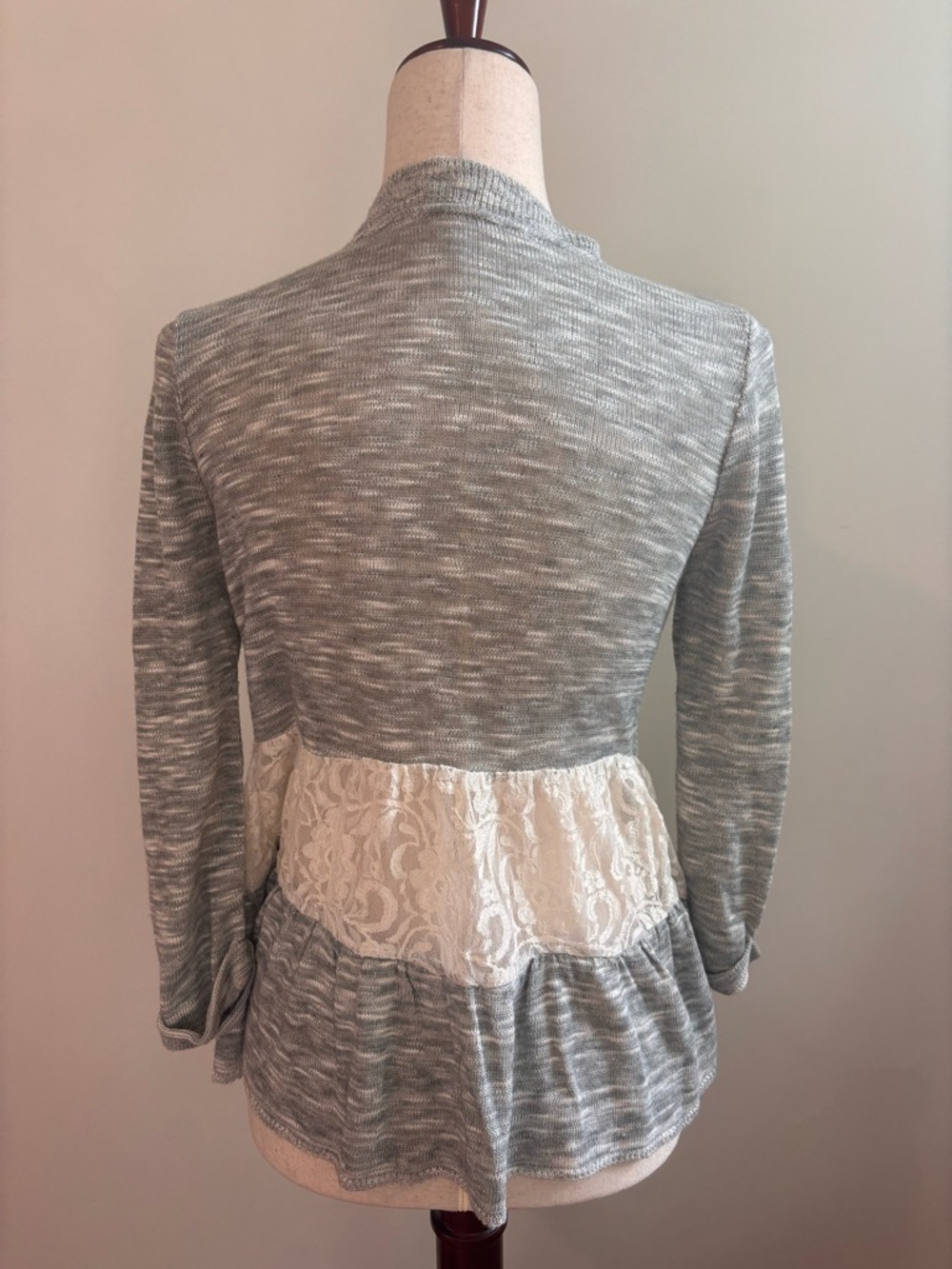 Lightweight Gray Open Front Sweater Small - Picture 3 of 5